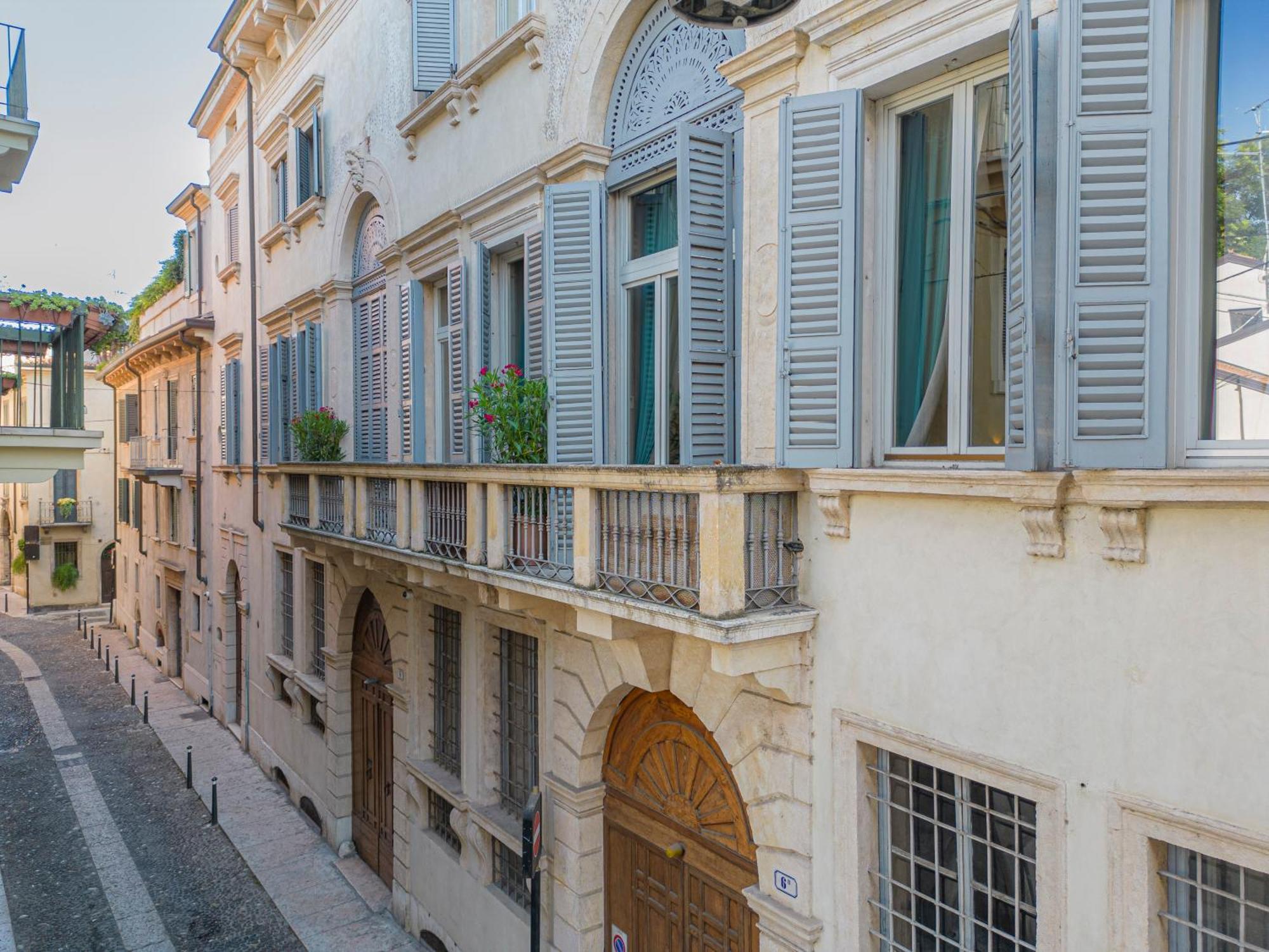 Corte Realdi - Palazzo Camozzini Верона Екстериор снимка