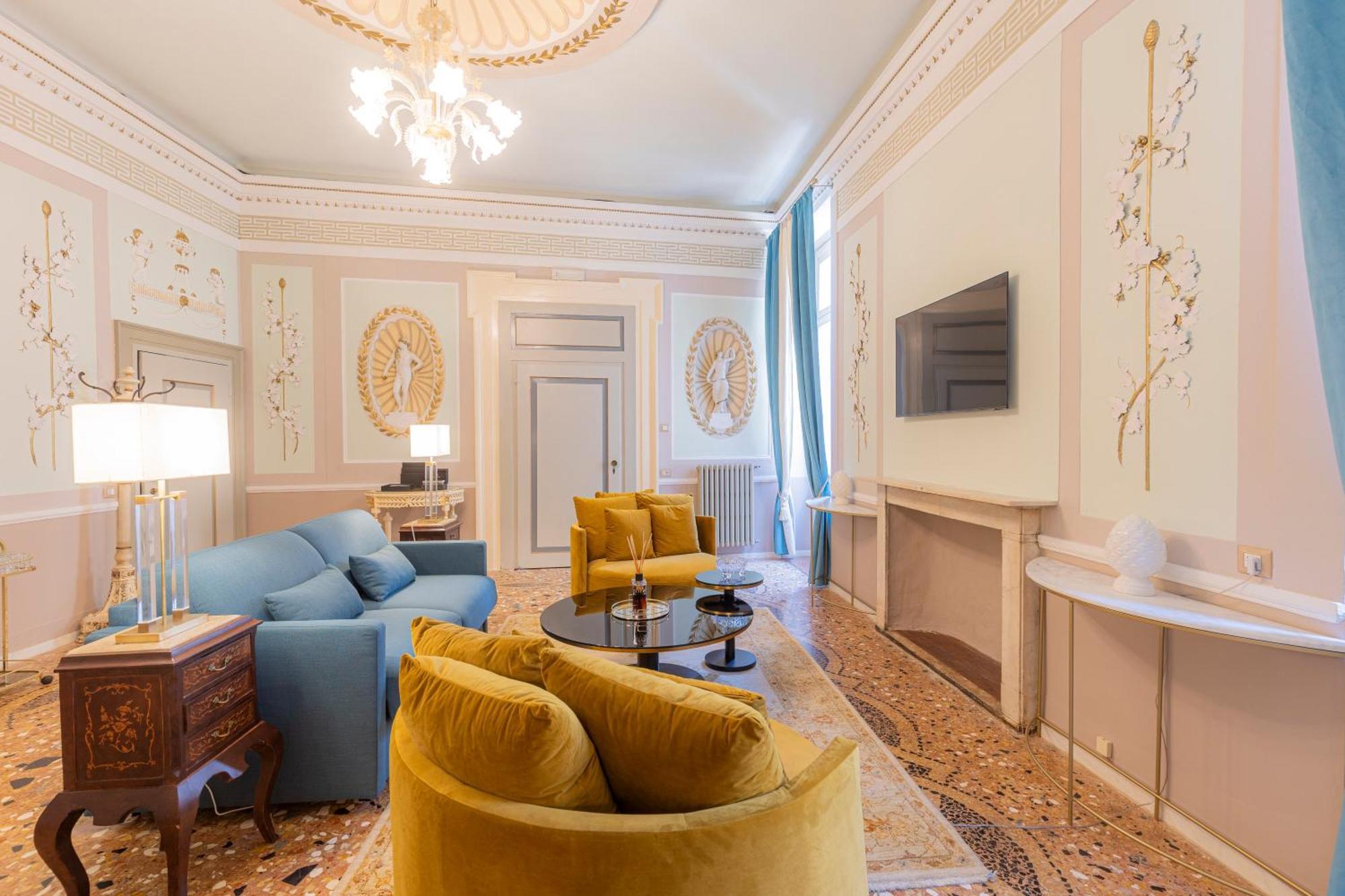 Corte Realdi - Palazzo Camozzini Верона Стая снимка